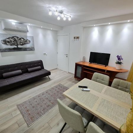 "Astor16" Apartments Ni Εξωτερικό φωτογραφία