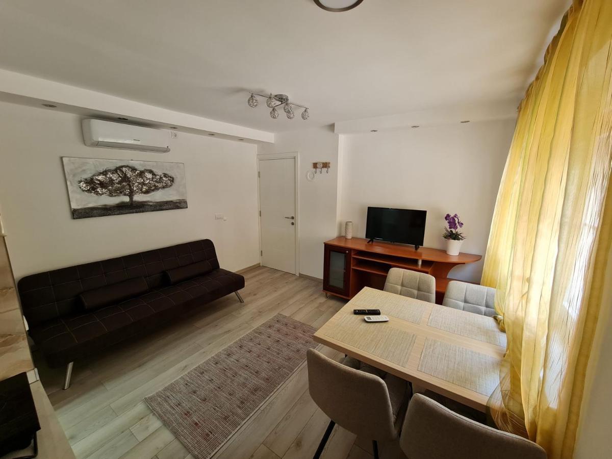 "Astor16" Apartments Ni Εξωτερικό φωτογραφία