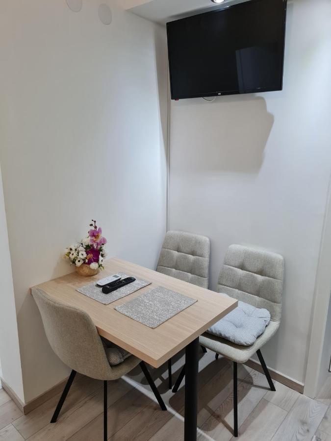 "Astor16" Apartments Ni Εξωτερικό φωτογραφία