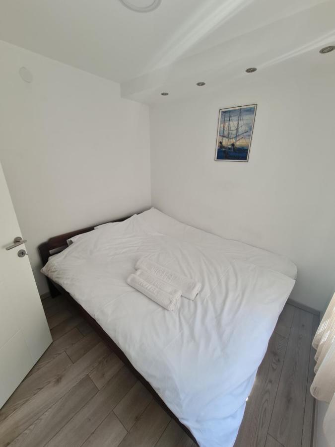"Astor16" Apartments Ni Εξωτερικό φωτογραφία